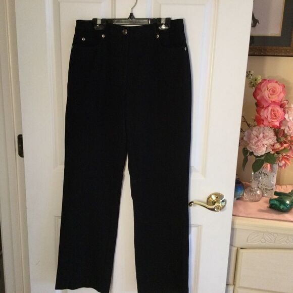 NWOT Rafaella Women’s 4P Black 5 Pocket Jeans - Picture 3 of 9
